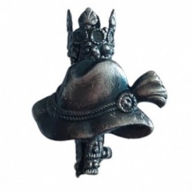 Pin with motif of hat ARTURE (2644)